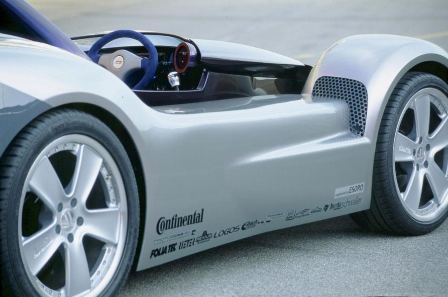 Детали экстерьера Rinspeed Advantige Rone 2001 года  (фото 6 из 40)